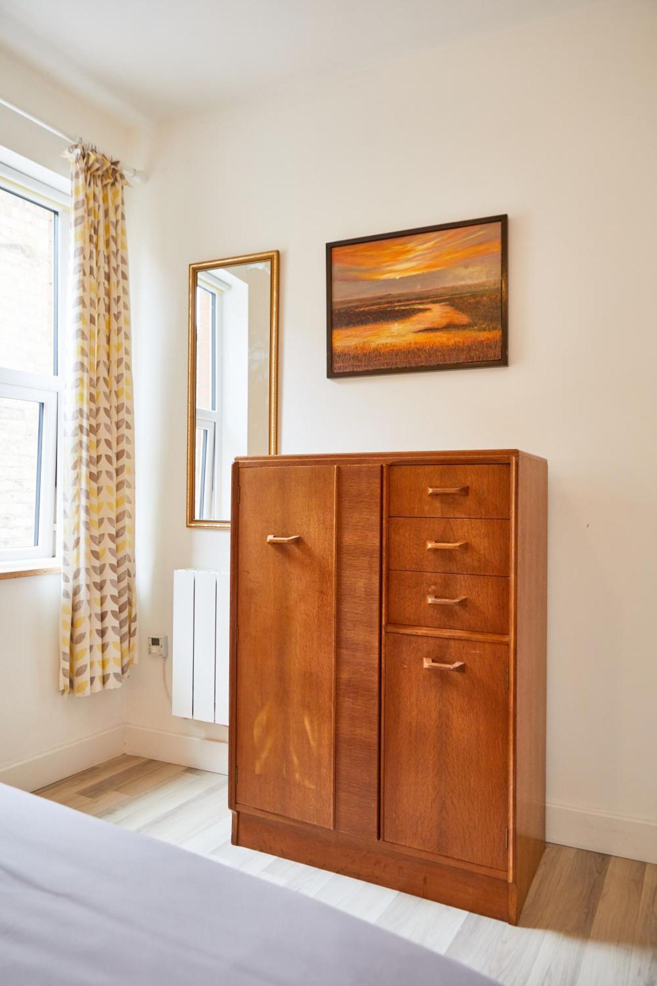 Binks - Seafront 1 Bed First Floor Apartment クリーソープス エクステリア 写真